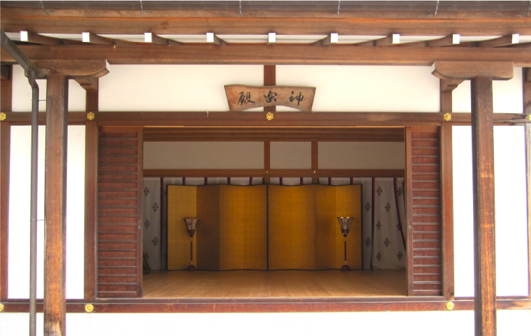 神楽殿