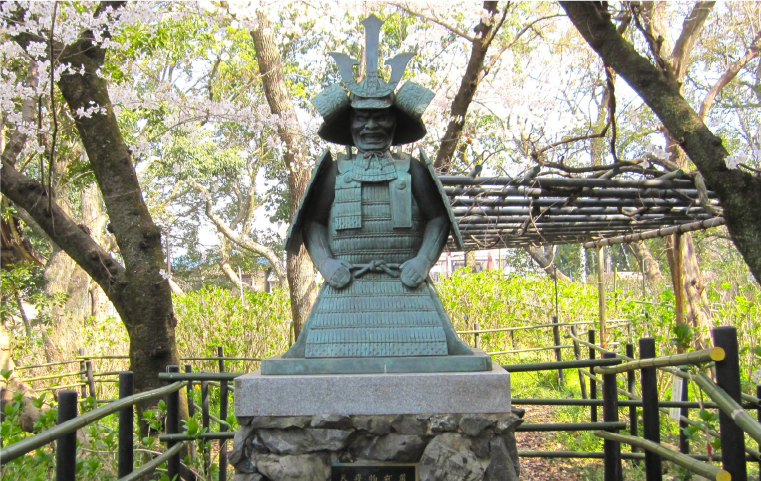 神鎧像